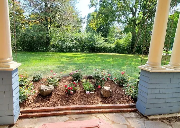 Saravilla Bed & Breakfast
