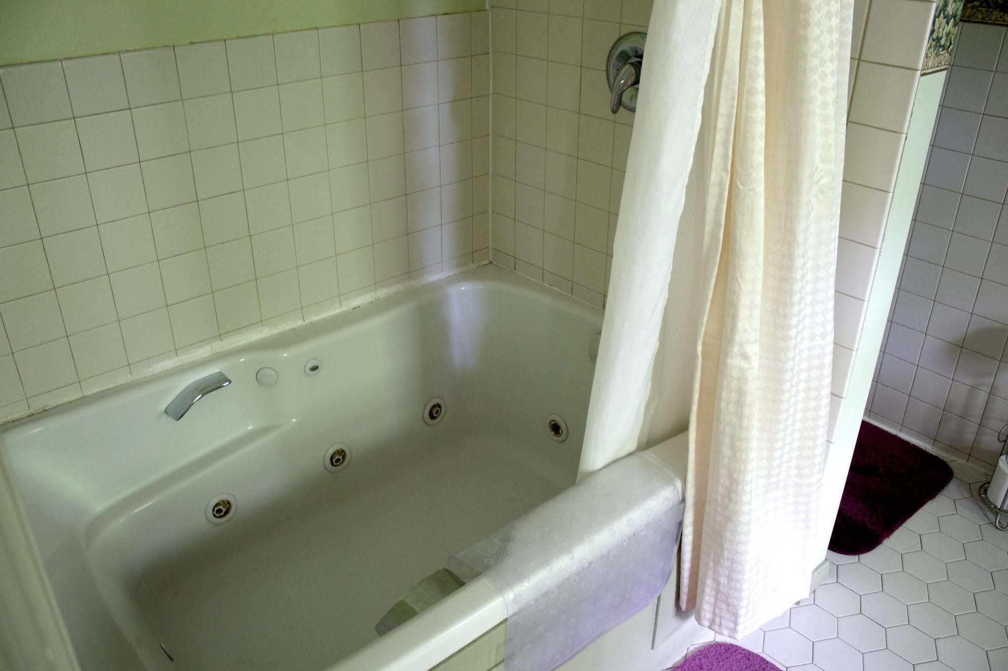 Saravilla Bed & Breakfast 3*