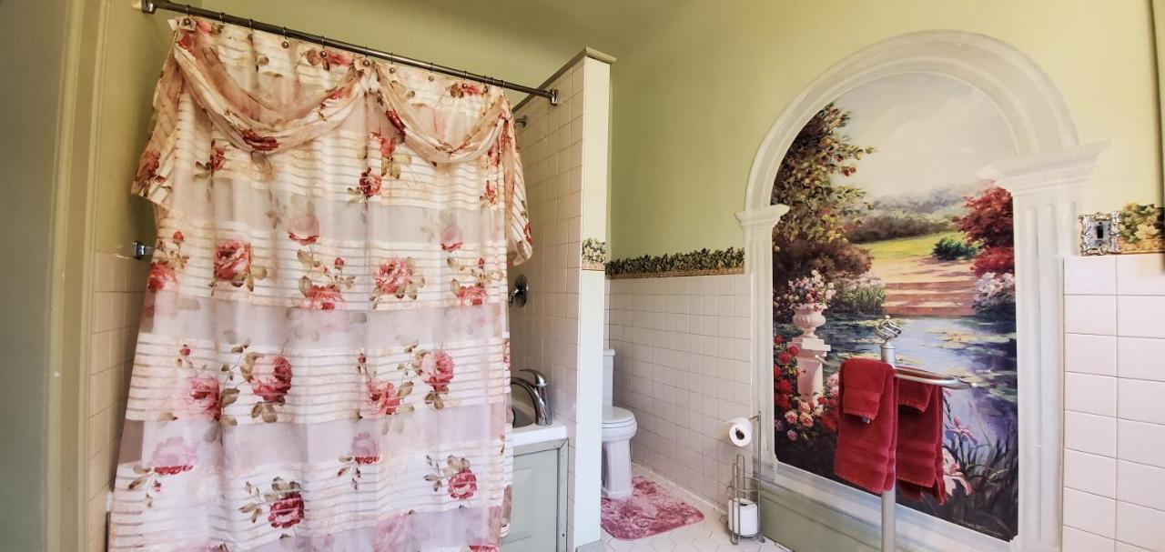 Saravilla Bed & Breakfast